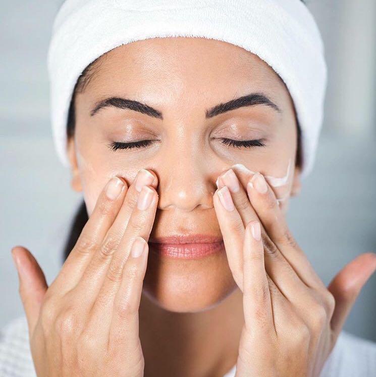 Everything You Need to Know About AHAs and BHAs According to Science